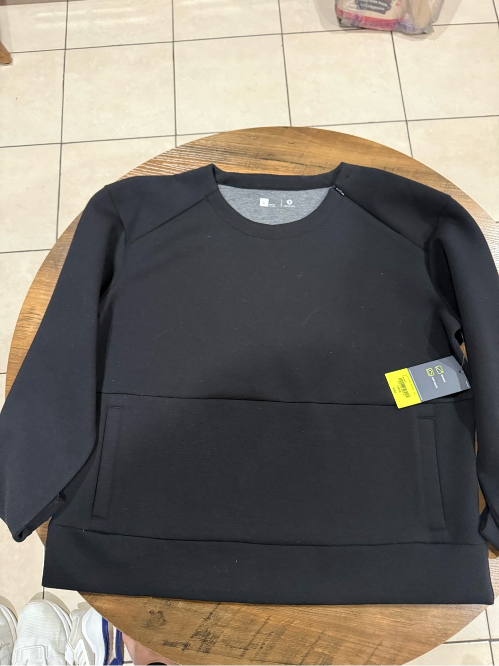 Xersion Black Crewneck Sweatshirt - Minimal Pullover
